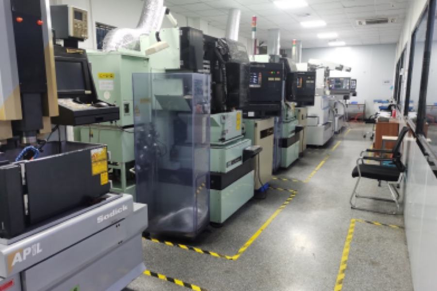 digao-about-workshop-equipment